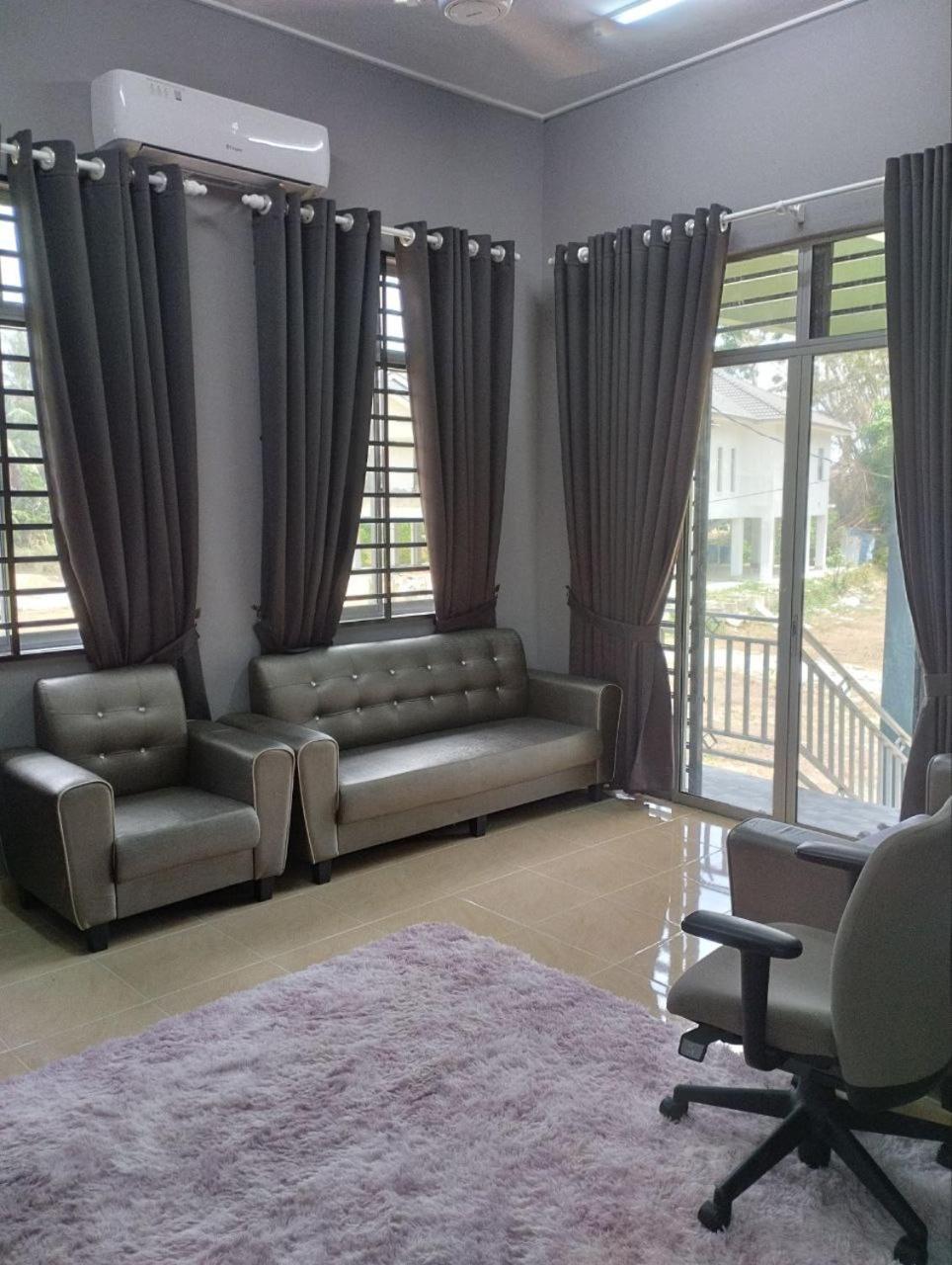 Sh Homestay Κότα Μπάρου Εξωτερικό φωτογραφία